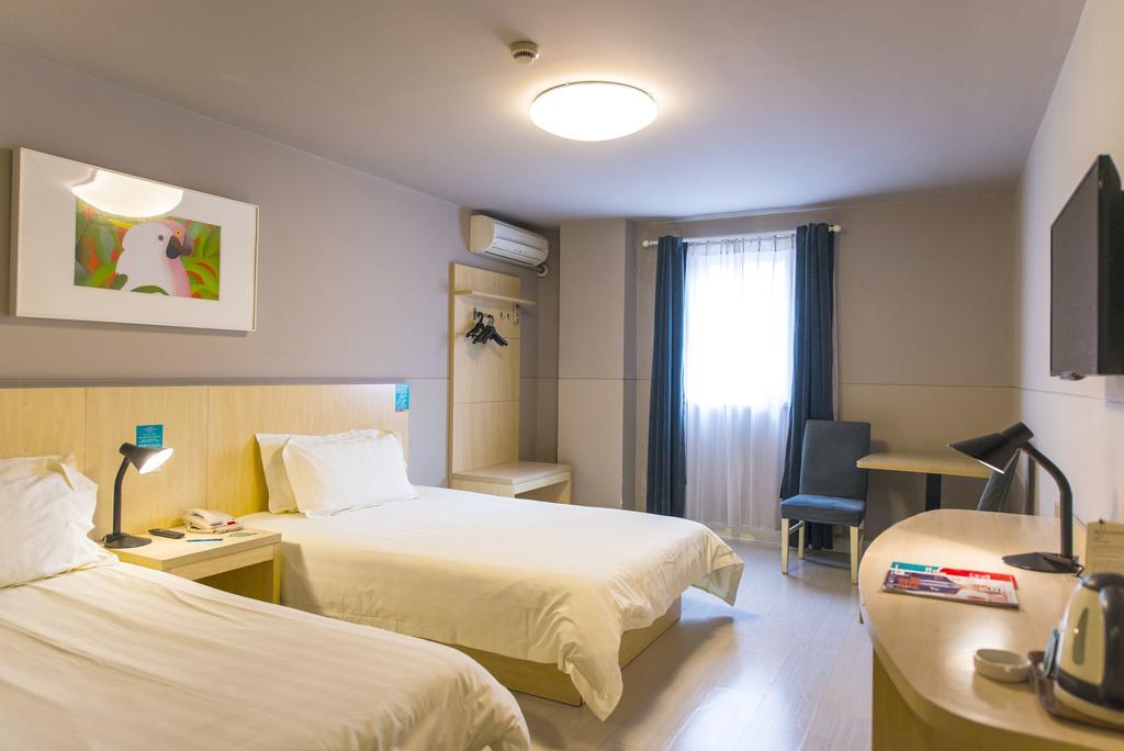 Jinjiang Inn Xuchang Hubin Road Экстерьер фото