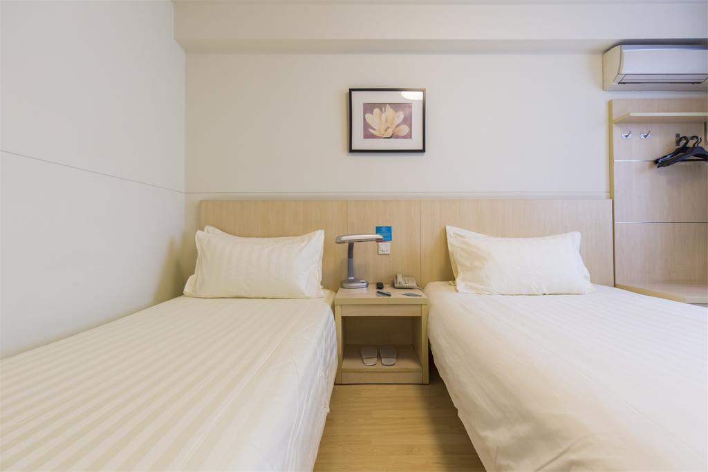 Jinjiang Inn Xuchang Hubin Road Экстерьер фото
